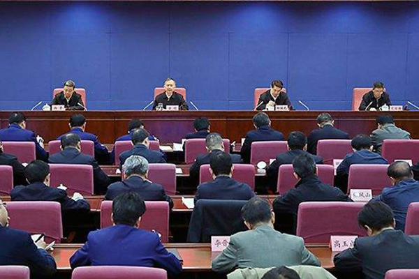 國務(wù)院安委辦、應(yīng)急管理部召開全國煤礦安 全生產(chǎn)工作緊急視頻會議強(qiáng)調(diào) 深刻吸取煤礦重大事故教訓(xùn) 舉一反三抓好風(fēng)險(xiǎn)防控 確保歲末年初安 全形勢穩(wěn)定